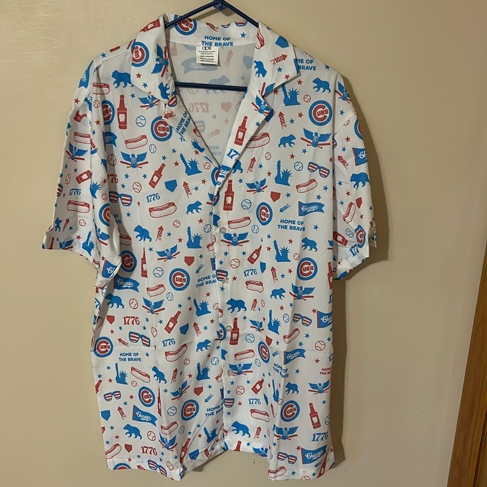 Chicago cubs 4th of July summer lightweight button down shirt XXL